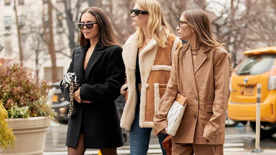 Effortless Elegance: Achieving a Sophisticated Look with Minimalist Street Style