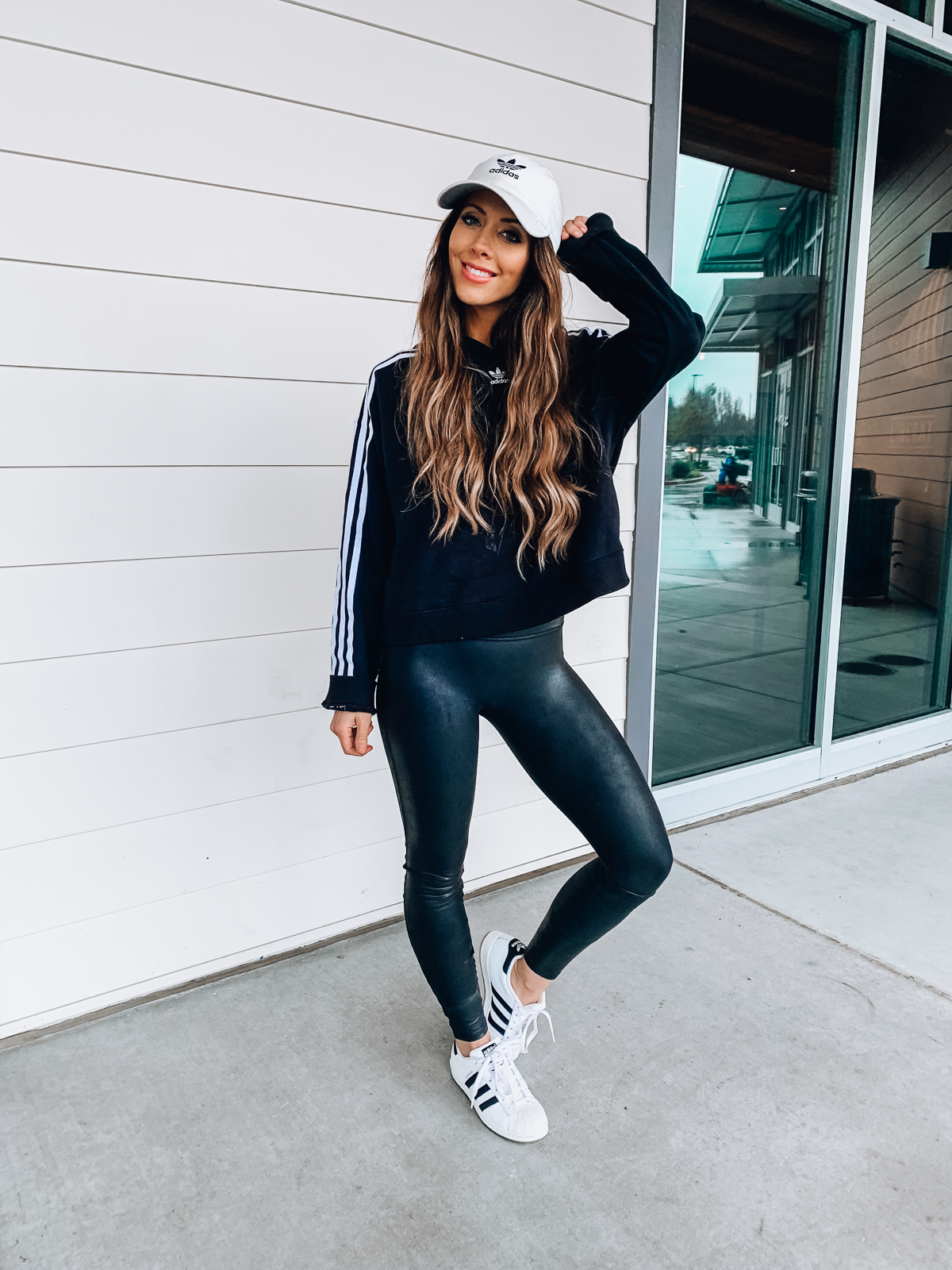Embracing Athleisure: How to Nail the Casual Sporty OOTD